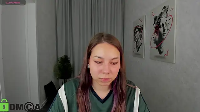 Al1ice Moures online show from 10/27/25, 09:10