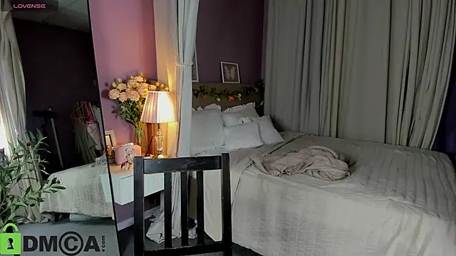 Al1ice Moures online show from 02/18/26, 01:36