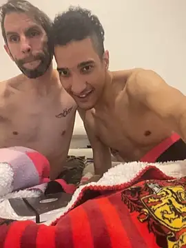 Snapshot of ChannelAngel chatting on 11/22/25, 10:41 ChannelAngel online show from 11/22/25, 10:41