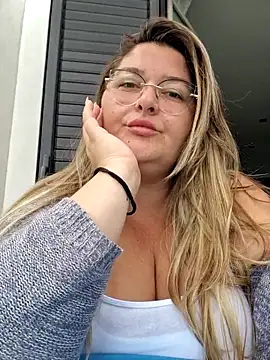 HornyBella88 online show from 10/03/25, 09:33