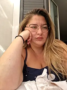 HornyBella88 online show from 10/19/25, 08:17