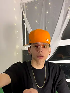 Skinny batman online show from 10/26/25, 03:40