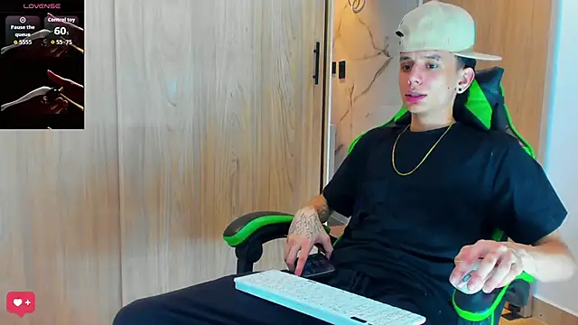 Skinny batman online show from 11/08/25, 04:05