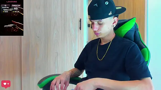 Skinny batman online show from 10/27/25, 06:42