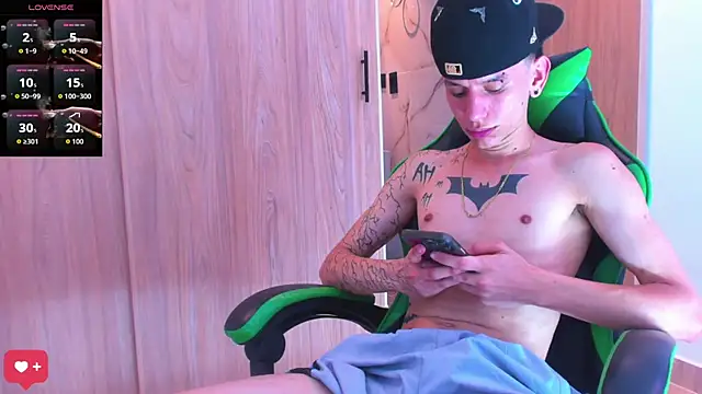 Skinny batman online show from 10/29/25, 06:18