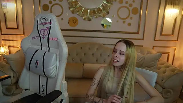 Luchi Sun online show from 10/05/25, 02:41