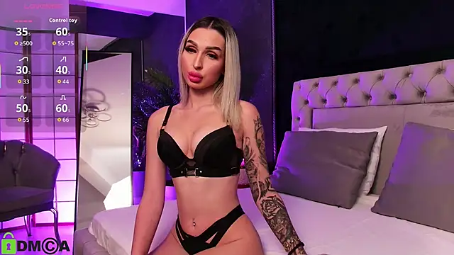 AriannaLure online show from 10/21/25, 06:18