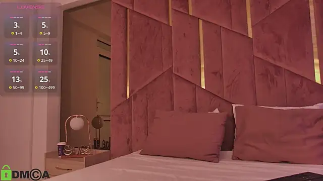 AriannaLure online show from 11/15/25, 07:29