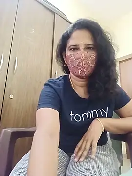 Snapshot of tamil_Boomika chatting on 06/30/26, 02:33 tamil Boomika online show from 06/30/26, 02:33