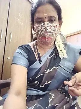 Snapshot of tamil_Boomika chatting on 06/06/26, 06:57 tamil Boomika online show from 06/06/26, 06:57
