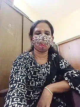 Snapshot of tamil_Boomika chatting on 06/12/26, 10:13 tamil Boomika online show from 06/12/26, 10:13