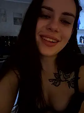 Snapshot of LindaLoverx chatting on 10/02/25, 02:31 LindaLoverx online show from 10/02/25, 02:31