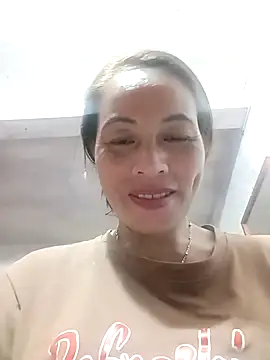 Snapshot of suka-bae chatting on 09/28/25, 05:42 suka-bae online show from 09/28/25, 05:42