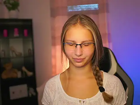 emmie murray online show from 09/28/25, 12:56