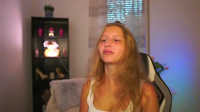 emmie murray online show from 10/09/25, 01:11