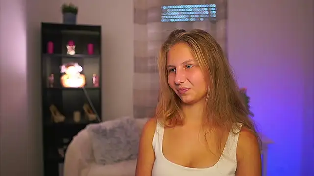 emmie murray online show from 10/30/25, 02:04