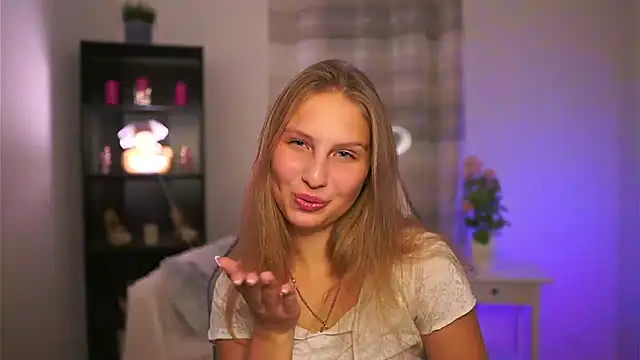 emmie murray online show from 11/13/25, 03:16