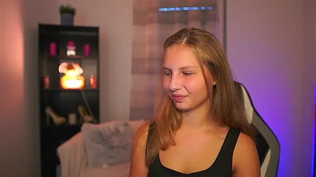 emmie murray online show from 10/19/25, 01:14