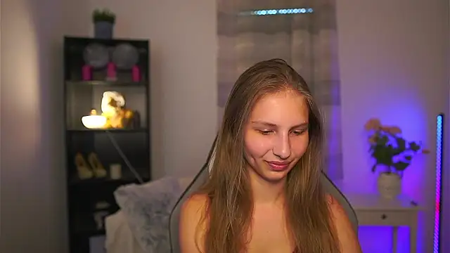emmie murray online show from 06/03/26, 01:23