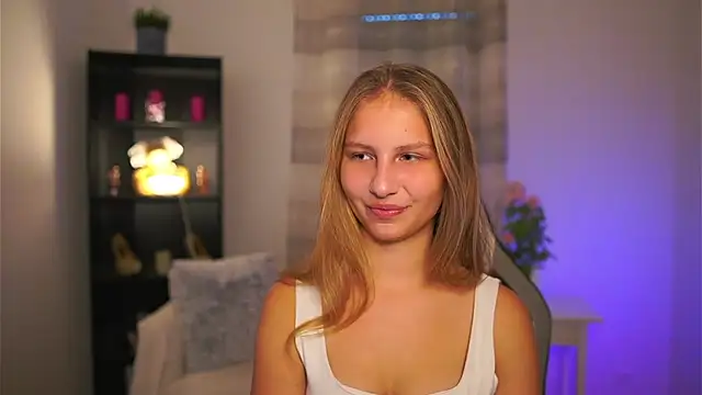 emmie murray online show from 11/07/25, 02:10