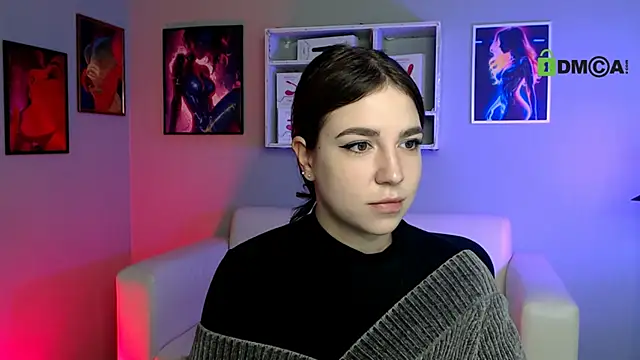justcamila  online show from 10/08/25, 11:45