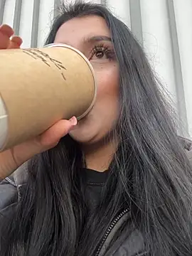 kiss Lissa online show from 10/30/25, 01:31