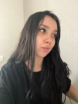 kiss Lissa online show from 10/29/25, 11:42