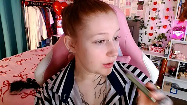 Ayla Hicks online show from 03/08/26, 04:16