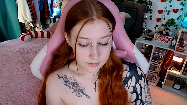 Ayla Hicks online show from 04/10/26, 05:36