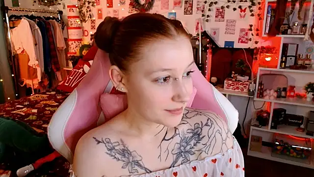 Ayla Hicks online show from 01/11/26, 08:27