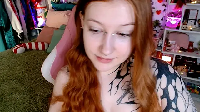 Ayla Hicks online show from 04/18/26, 03:09