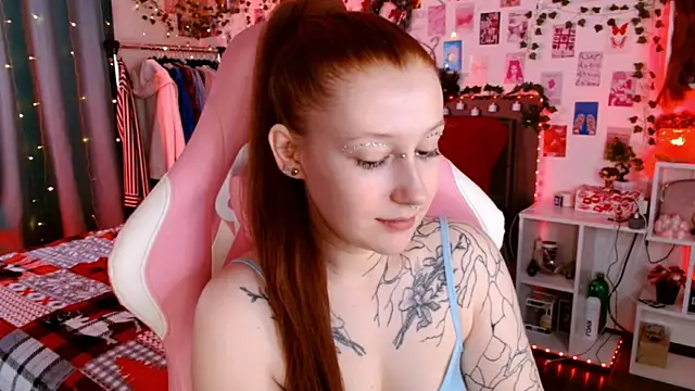 Ayla Hicks online show from 11/28/25, 08:53