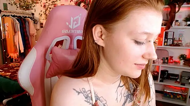 Ayla Hicks online show from 01/08/26, 07:31