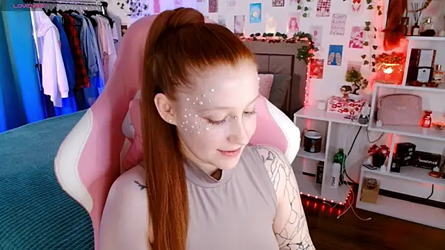 Ayla Hicks online show from 11/24/25, 07:14