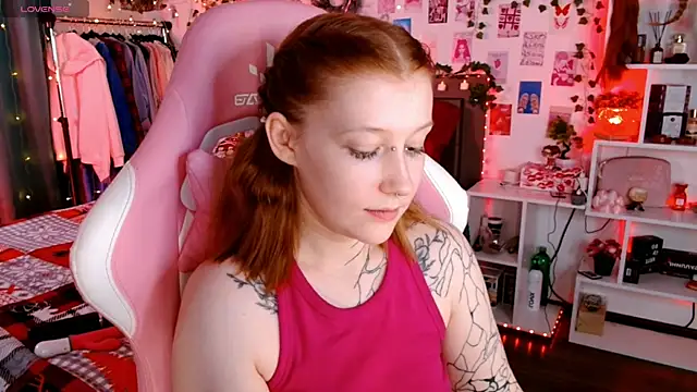 Ayla Hicks online show from 11/26/25, 07:25