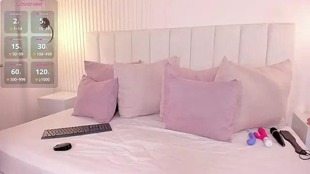 camila moretti online show from 12/17/25, 11:59