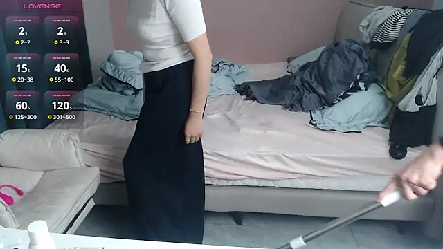 redrose520 online show from 11/16/25, 11:37