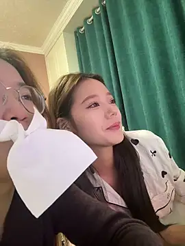 redrose520 online show from 02/05/26, 12:23