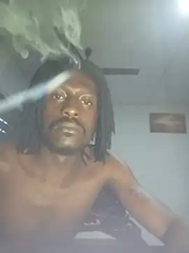 Snapshot of FilmableAntonym chatting on 11/30/25, 05:47 FilmableAntonym online show from 11/30/25, 05:47