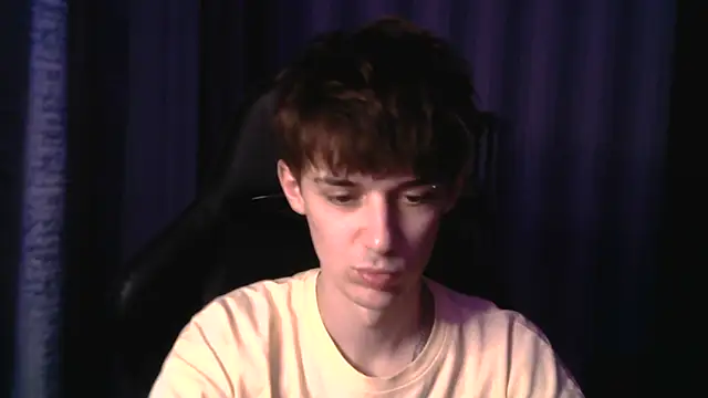 Hoot Dude  online show from 12/01/25, 02:07