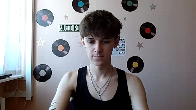 Hoot Dude  online show from 10/12/25, 11:11