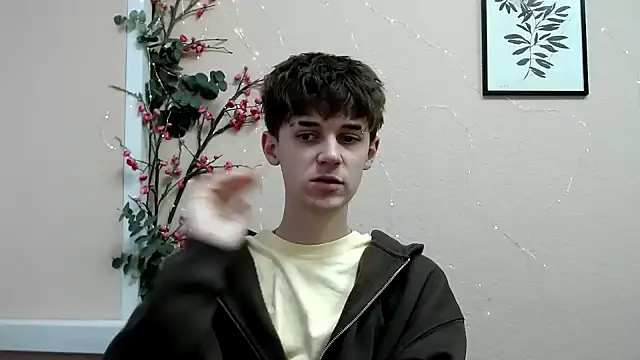 Hoot Dude  online show from 11/10/25, 01:38