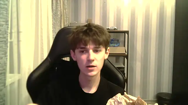 Hoot Dude  online show from 11/27/25, 03:12