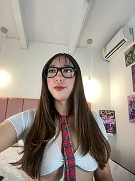 emily  walker online show from 02/06/26, 04:08