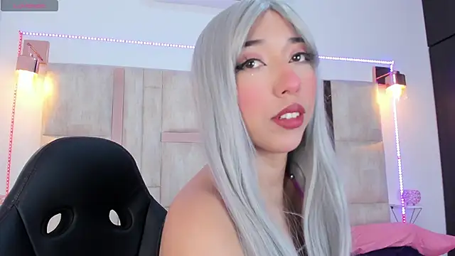 emily  walker online show from 09/30/25, 12:00