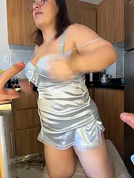 liz and thiago online show from 02/27/26, 01:11