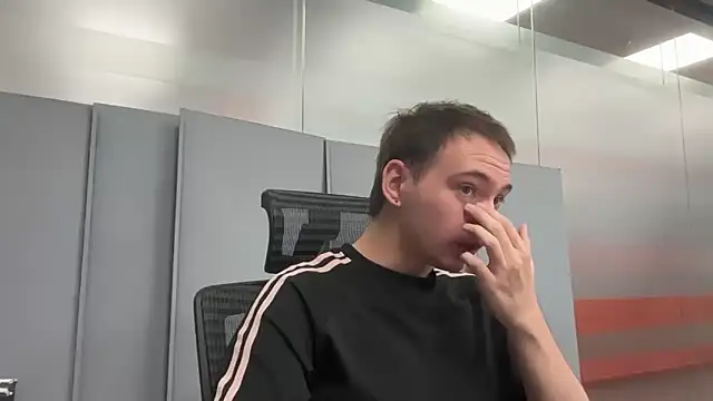 Snapshot of apachai_test chatting on 03/11/26, 08:19 apachai test online show from 03/11/26, 08:19