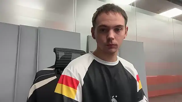 Snapshot of apachai_test chatting on 03/09/26, 02:20 apachai test online show from 03/09/26, 02:20