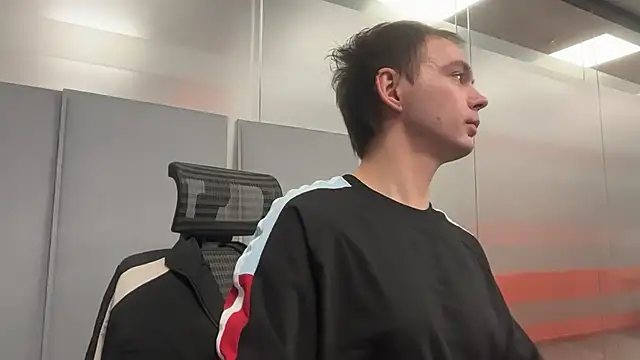 Snapshot of apachai_test chatting on 03/23/26, 11:10 apachai test online show from 03/23/26, 11:10