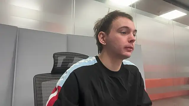 Snapshot of apachai_test chatting on 03/13/26, 09:14 apachai test online show from 03/13/26, 09:14